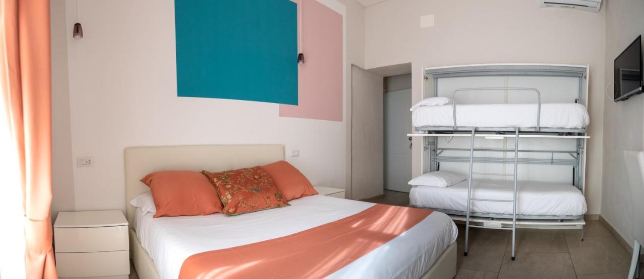 نابولي La Chambre المظهر الخارجي الصورة