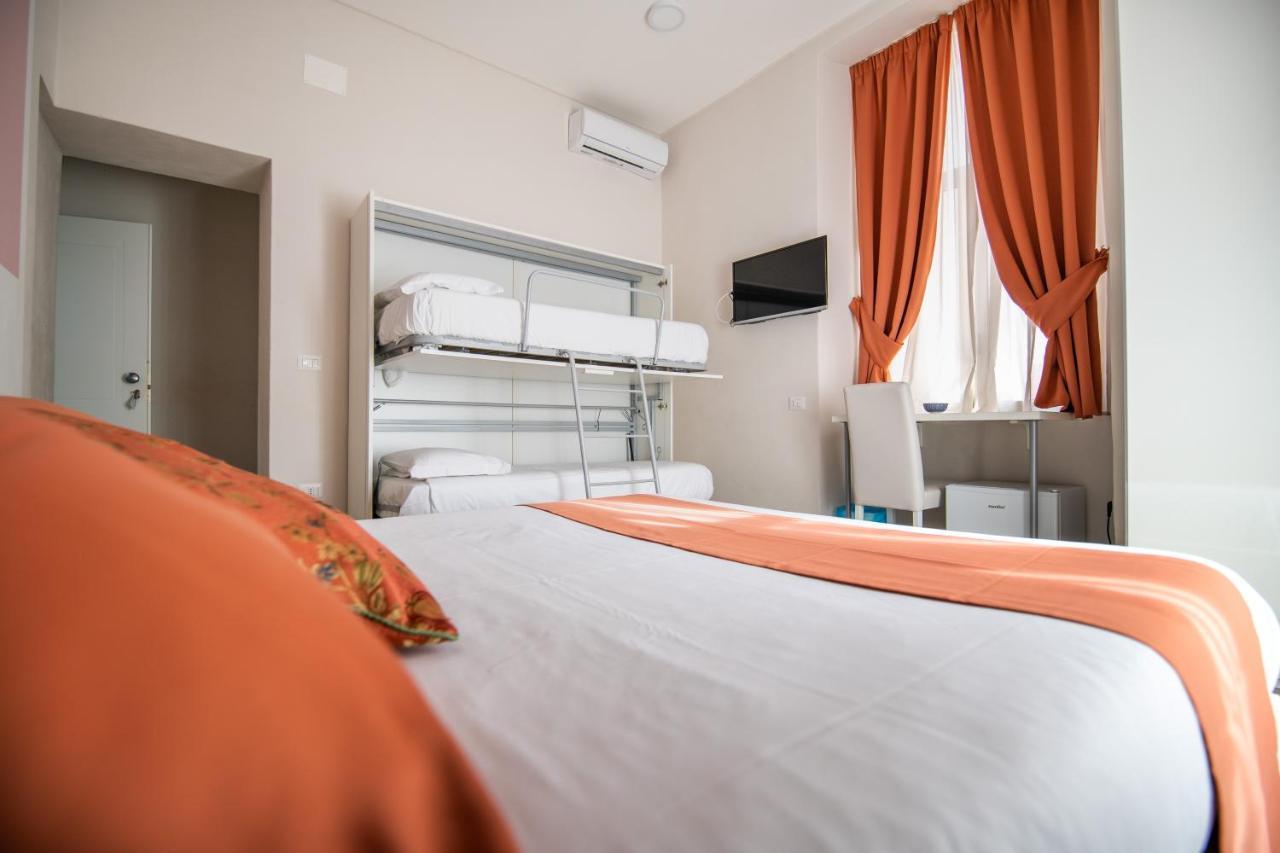 نابولي La Chambre المظهر الخارجي الصورة