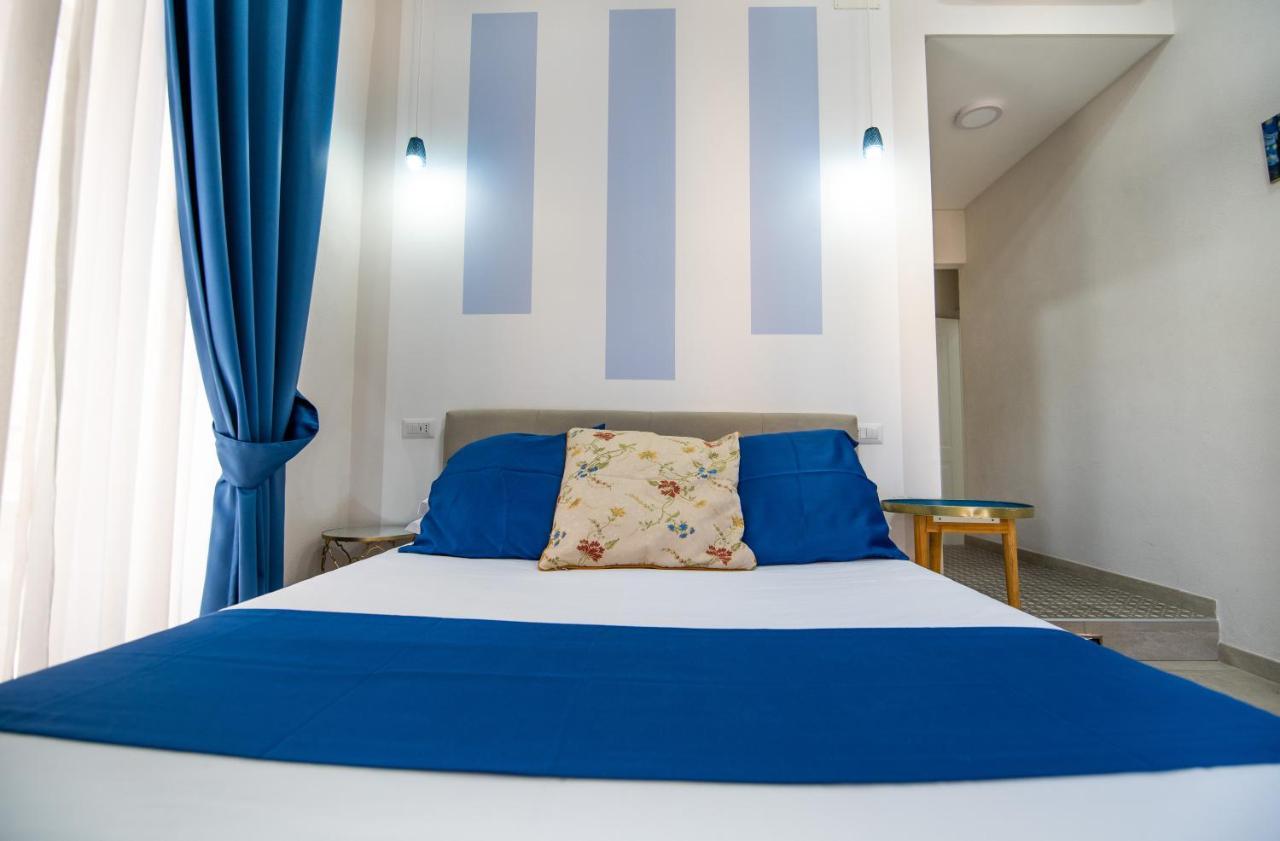 نابولي La Chambre المظهر الخارجي الصورة