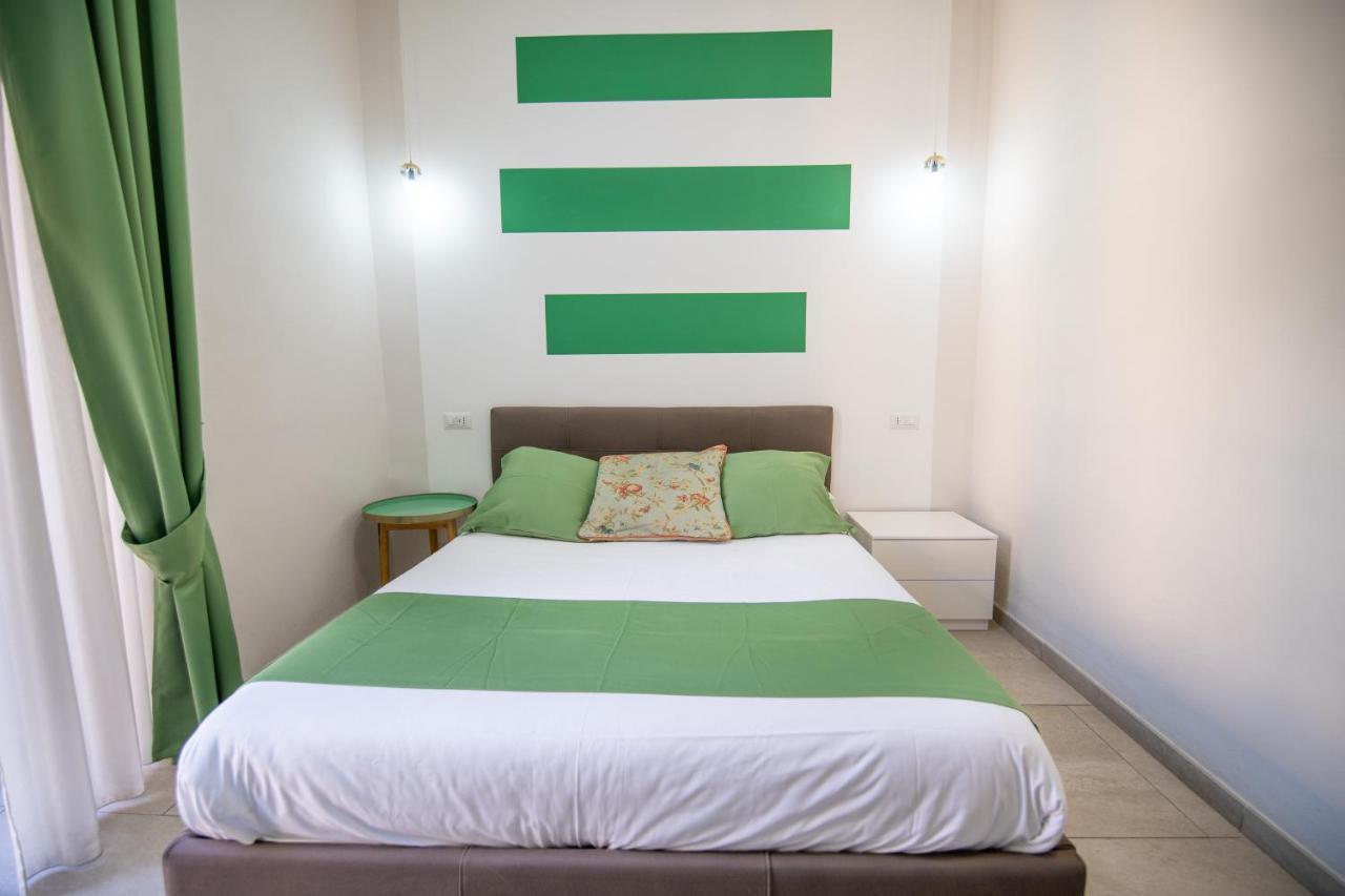 نابولي La Chambre المظهر الخارجي الصورة
