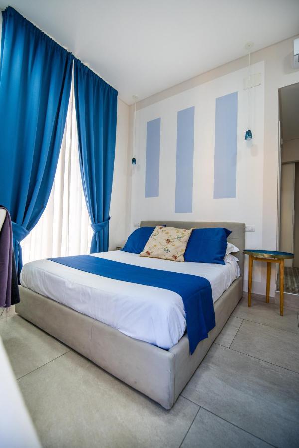 نابولي La Chambre المظهر الخارجي الصورة