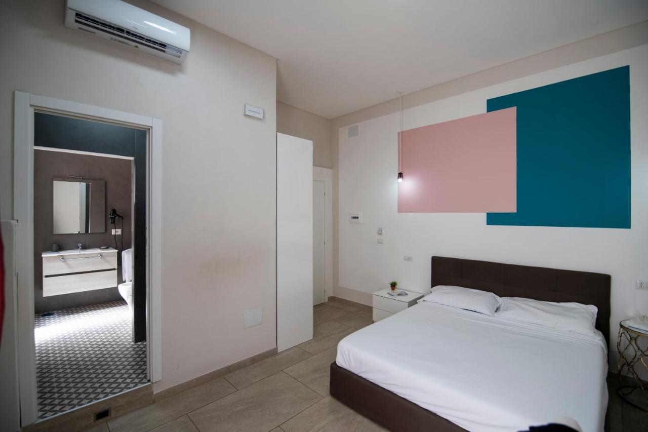 نابولي La Chambre المظهر الخارجي الصورة